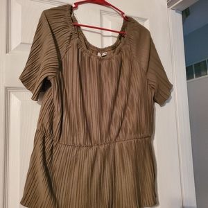 NWOT XL olive green off the shoulders top